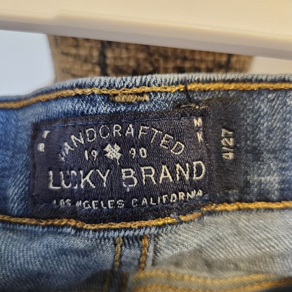 Lucky Brand Sienna Slim Boyfriend Jeans Size 4/27 Distressed - Picture 5 of 7